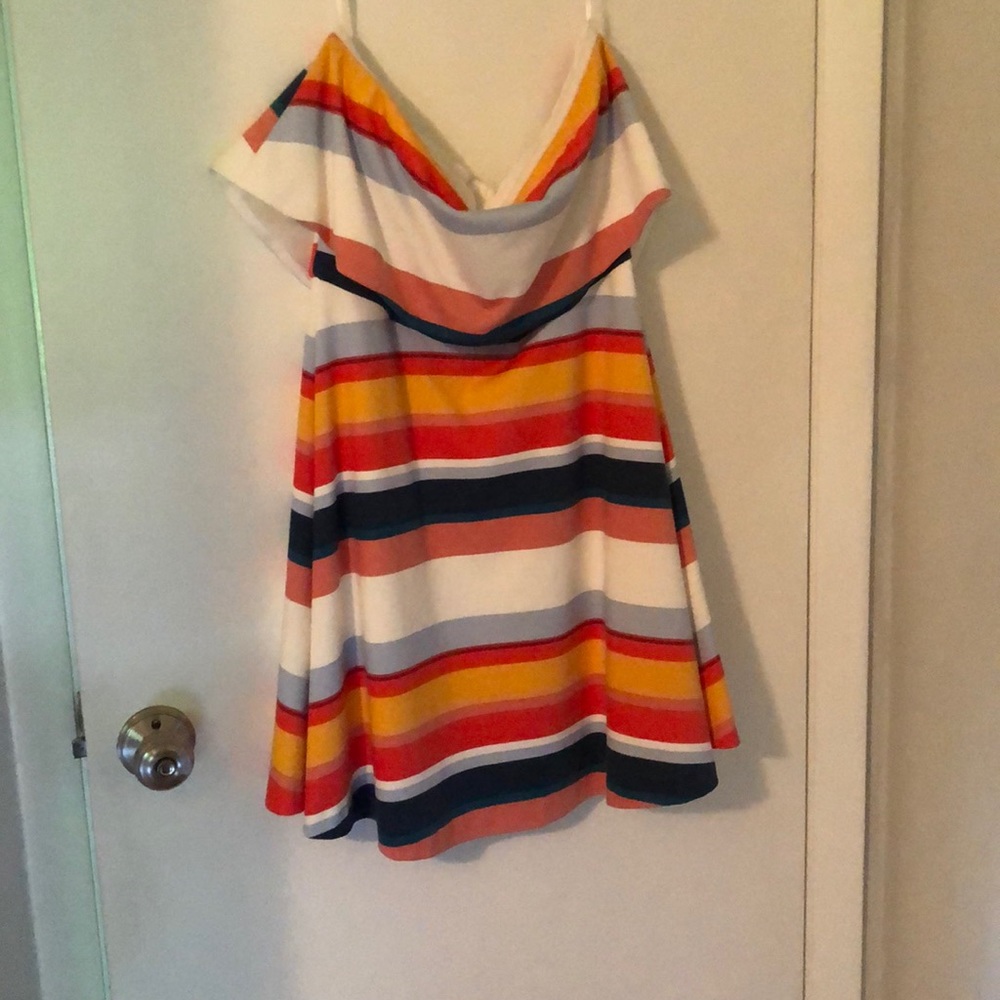 Charles Henry stried strapless dress